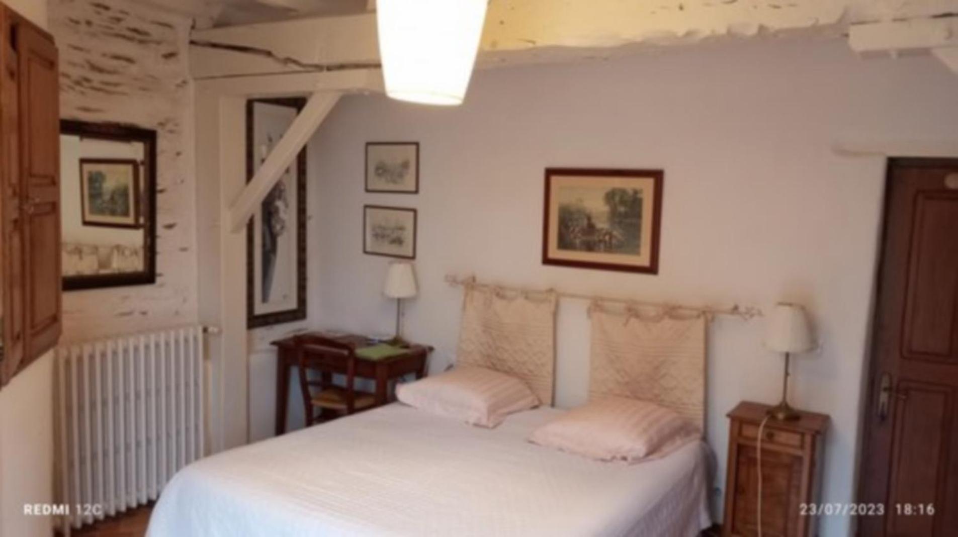 Chambre D'Hotes Saint Jacob Relais De Chasse Du XVIII Siecle Les Fougerêts Eksteriør bilde